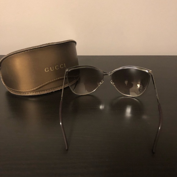 Gucci Sunglasses - Picture 5 of 9